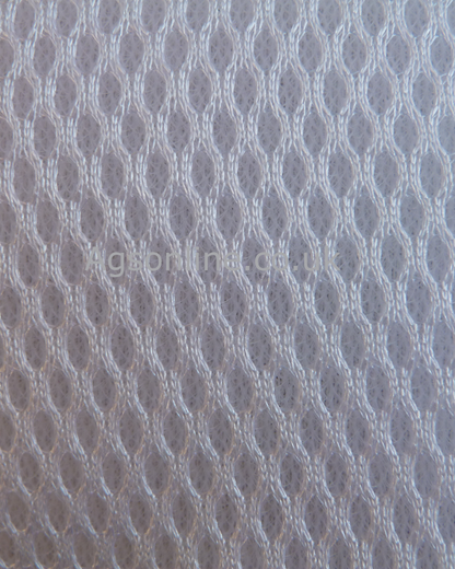 Primer plano de Blanco ApiAir air tejido de malla used in the Traje de apicultor