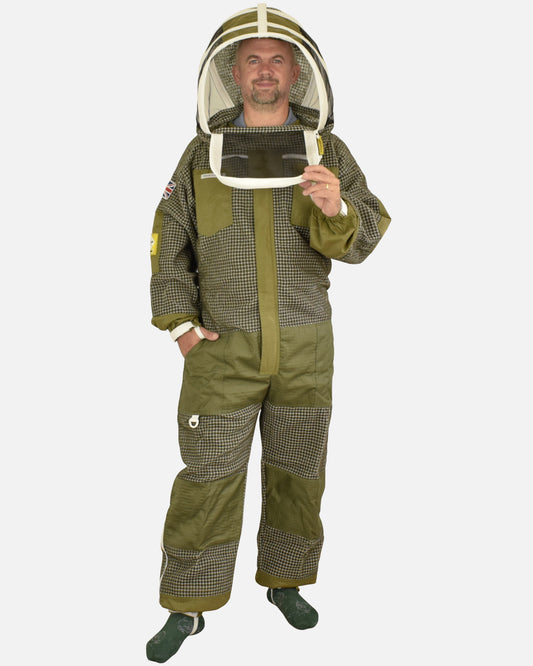 Man wearing green PRO 3 layer ventilated bee suit with fencing veil
