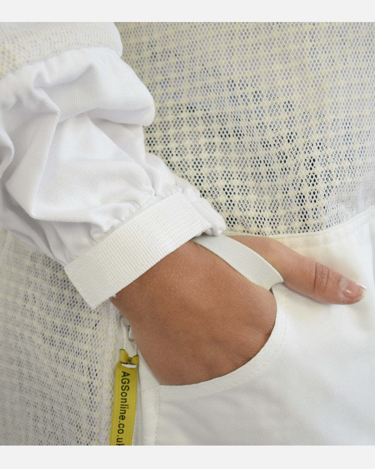 Thumb loop and pocket on Blanco PRO 3 capas ventilado Traje de apicultura