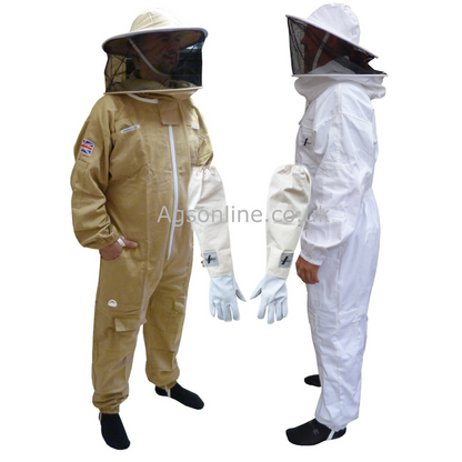 Oliva and Bianca cotone tuta da apicoltores con maschera rotondas and leather gloves
